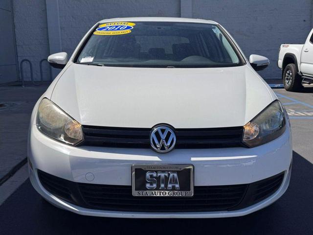Photo of 2010 White Volkswagen Golf