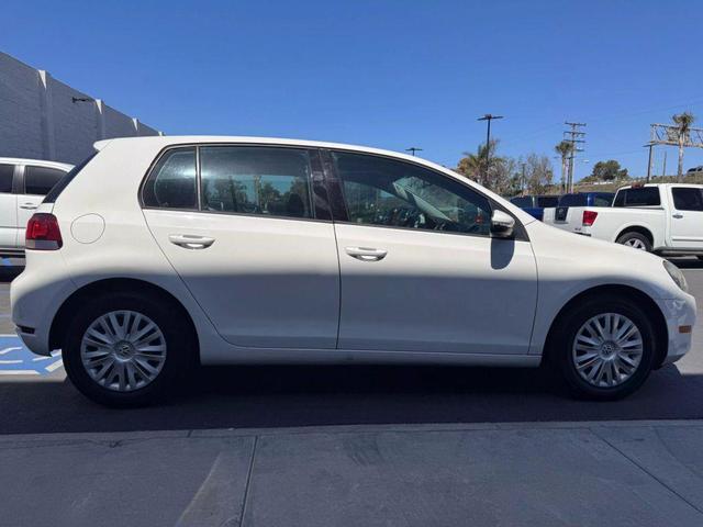 Photo of 2010 White Volkswagen Golf