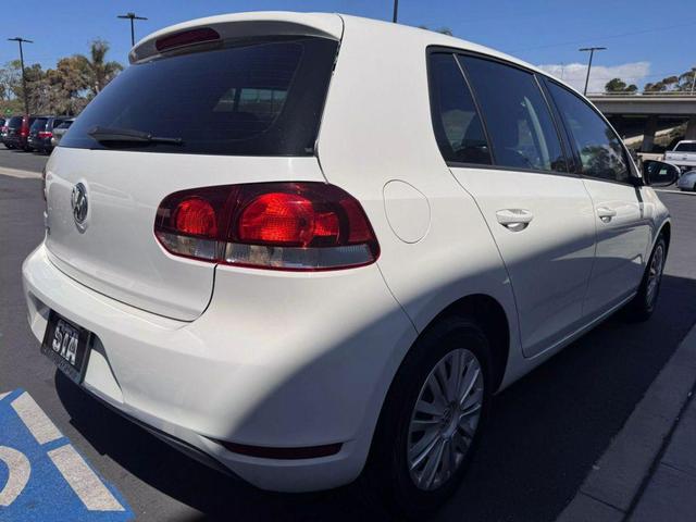 Photo of 2010 White Volkswagen Golf