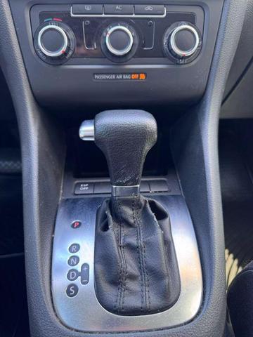 Photo of 2010 White Volkswagen Golf