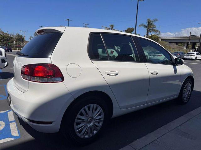 Photo of 2010 White Volkswagen Golf