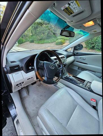 Photo of 2011 Gray Lexus RX 350