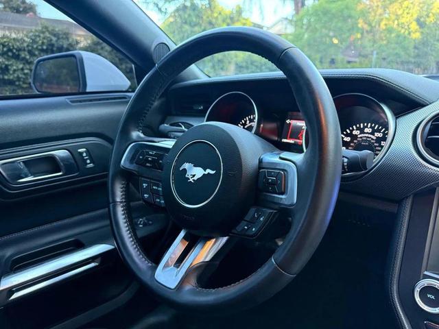 Photo of 2021 White Ford Mustang