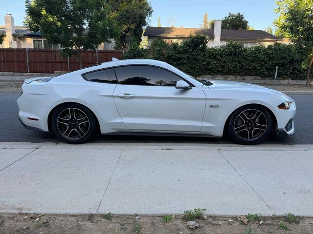 Photo of 2021 White Ford Mustang