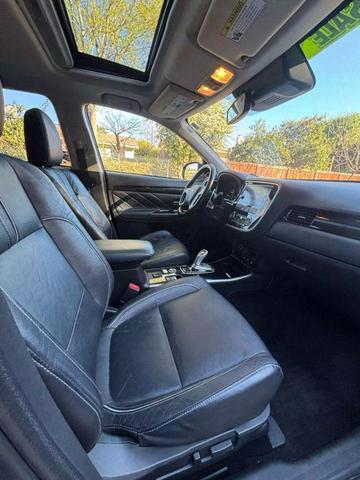 Photo of 2018 Brown Mitsubishi Outlander PHEV