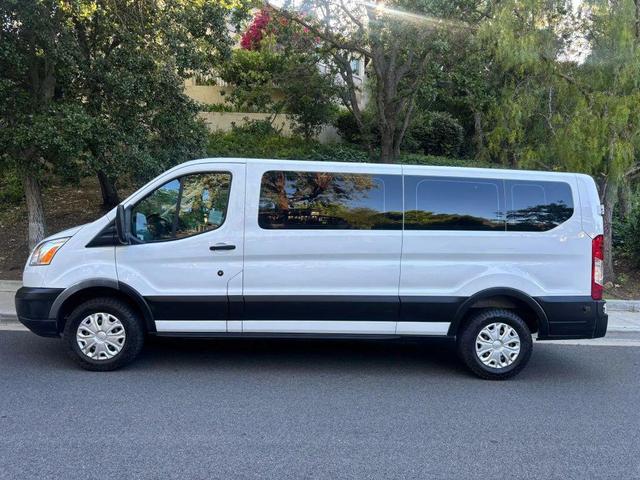 Photo of 2019 White Ford Transit-350