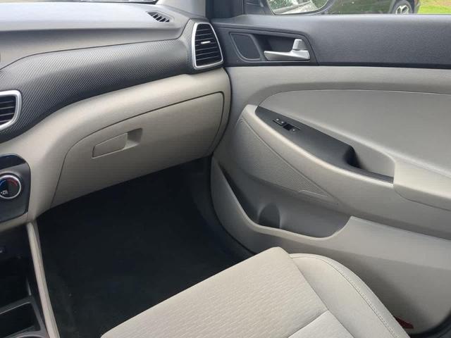 Photo of 2020 Stellar Silver Hyundai TUCSON