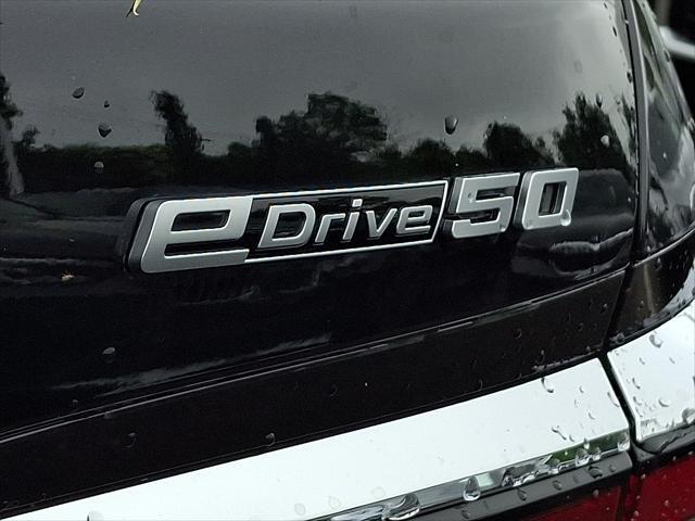 Photo of 2024 Black Sapphire Metallic BMW i7