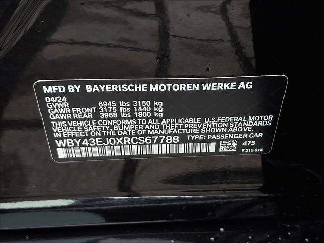 Photo of 2024 Black Sapphire Metallic BMW i7