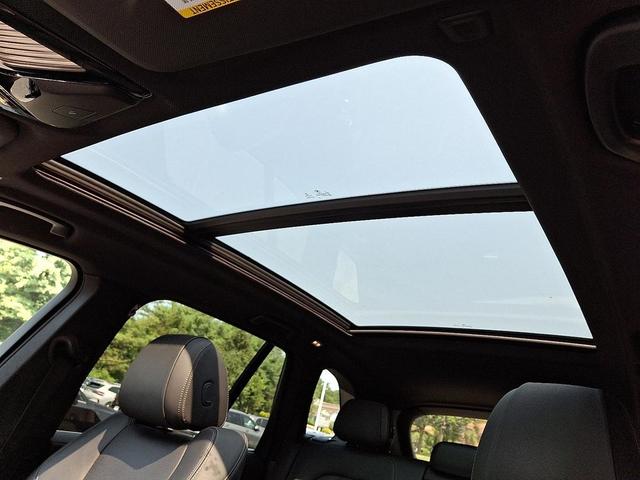 Photo of 2020 Black Sapphire Metallic BMW X5