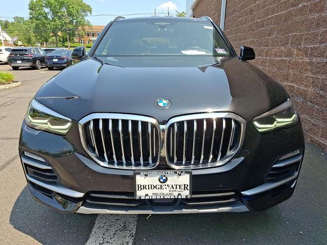 Photo of 2020 Black Sapphire Metallic BMW X5