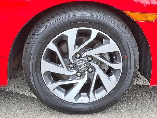 Photo of 2017 Rallye Red Honda Civic
