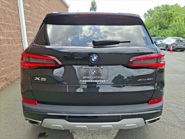 Photo of 2021 Black Sapphire Metallic BMW X5