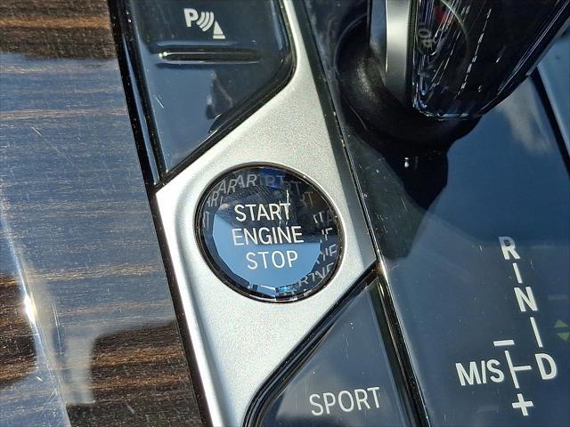 Photo of 2021 Black Sapphire Metallic BMW X5