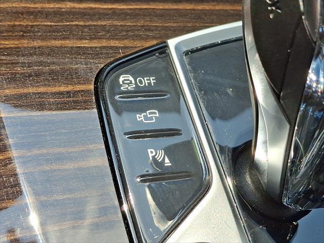 Photo of 2021 Black Sapphire Metallic BMW X5
