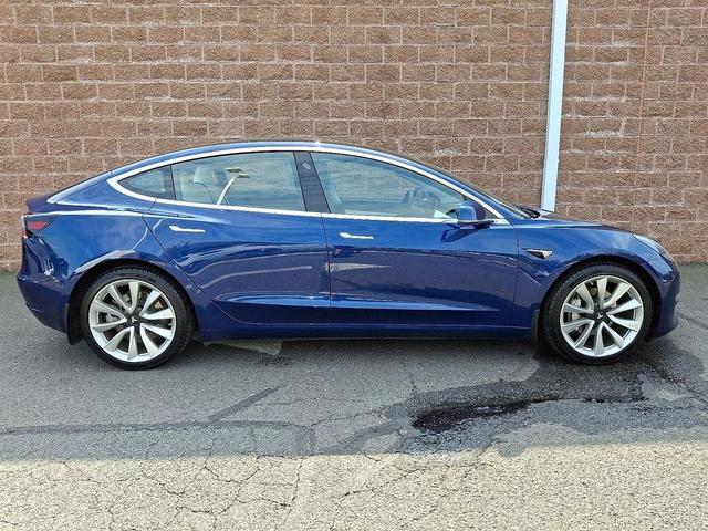 Photo of 2020 Deep Blue Metallic - DBMET Tesla Model 3