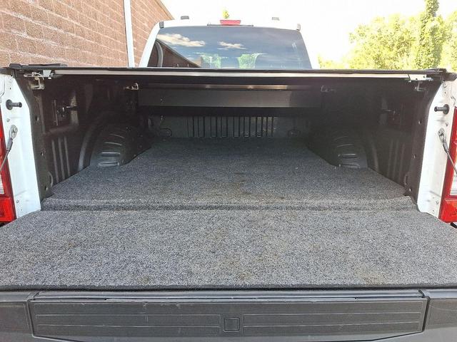Photo of 2022 Oxford White Ford F-250
