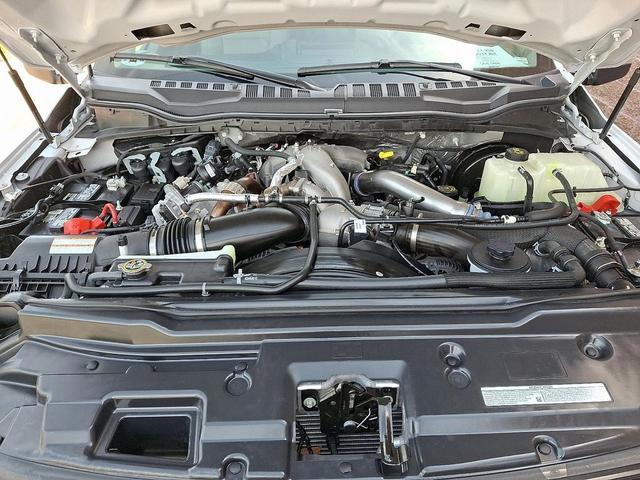 Photo of 2022 Oxford White Ford F-250