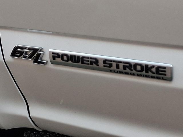 Photo of 2022 Oxford White Ford F-250