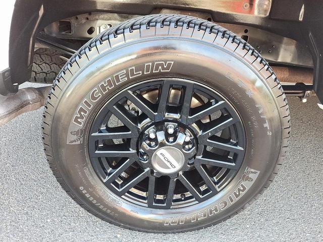 Photo of 2022 Oxford White Ford F-250