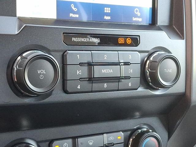Photo of 2022 Oxford White Ford F-250