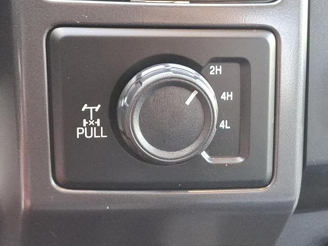 Photo of 2022 Oxford White Ford F-250