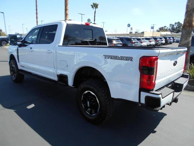 Photo of 2025 Oxford White Ford F-250