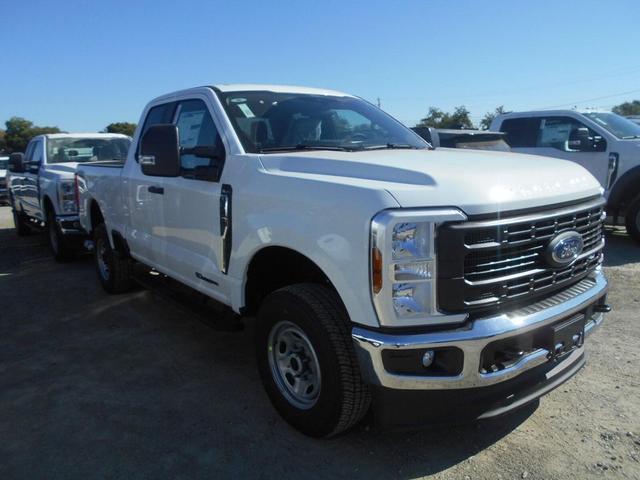Photo of 2026 Oxford White Ford F-250