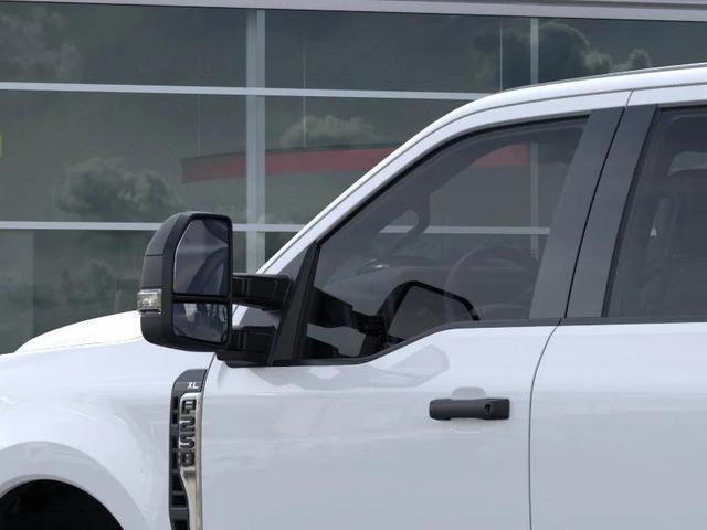 Photo of 2025 Oxford White Ford F-250