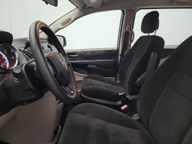 Photo of 2016 Billet Silver Metallic Clearcoat Dodge Grand Caravan