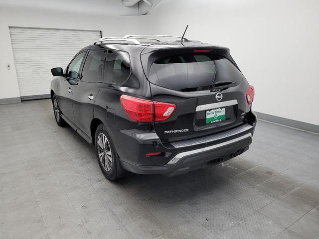 Photo of 2017 Magnetic Black Metallic Nissan Pathfinder