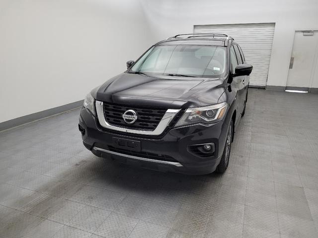 Photo of 2017 Magnetic Black Metallic Nissan Pathfinder