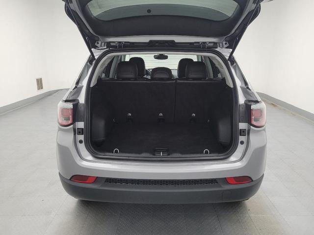 Photo of 2018 Billet Silver Metallic Clearcoat Jeep Compass