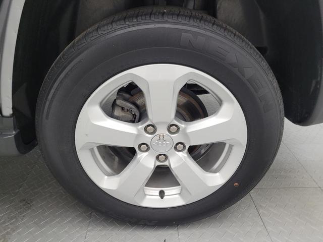 Photo of 2018 Billet Silver Metallic Clearcoat Jeep Compass