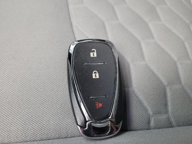 Photo of 2018 Storm Blue Metallic Chevrolet Equinox