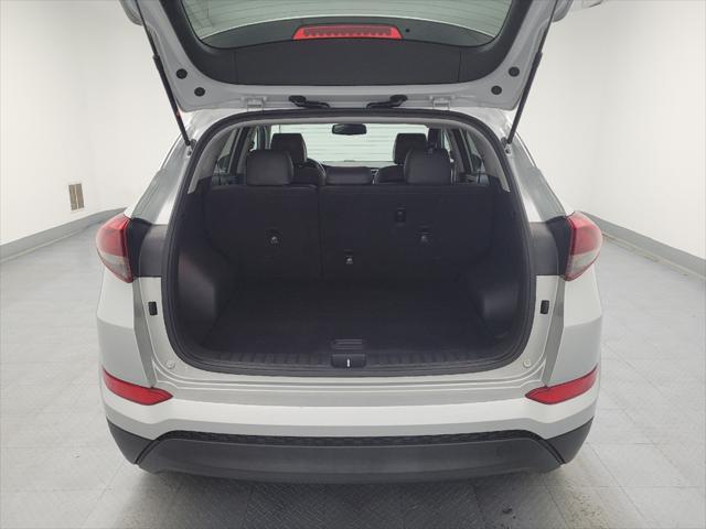 Photo of 2017 Molten Silver Hyundai TUCSON