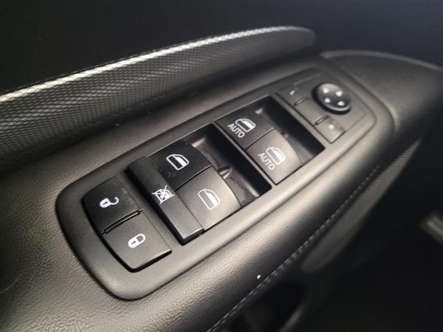 Photo of 2019 DB Black Clearcoat Dodge Durango