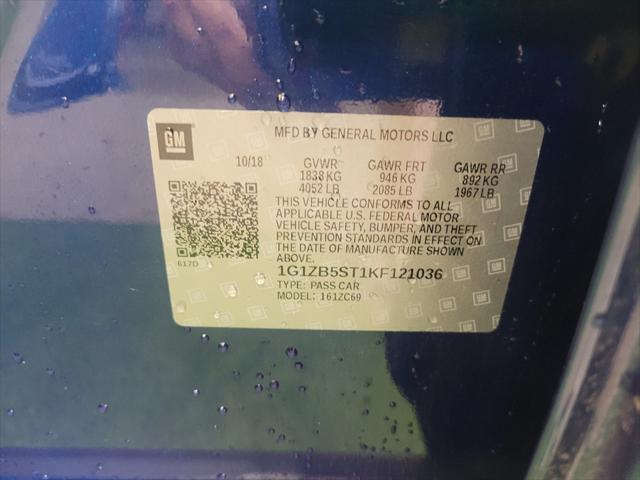 Photo of 2019 Pacific Blue Metallic Chevrolet Malibu