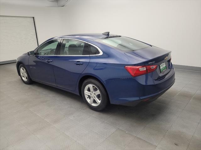 Photo of 2019 Pacific Blue Metallic Chevrolet Malibu