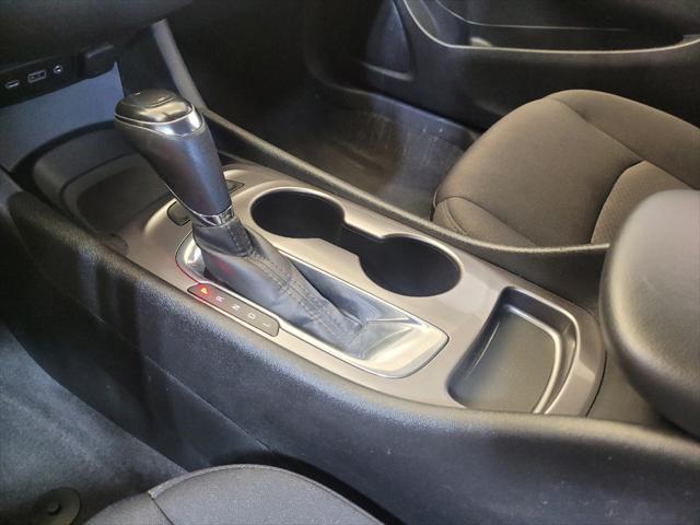 Photo of 2019 Pacific Blue Metallic Chevrolet Malibu