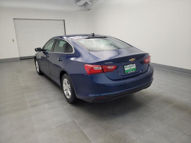 Photo of 2019 Pacific Blue Metallic Chevrolet Malibu