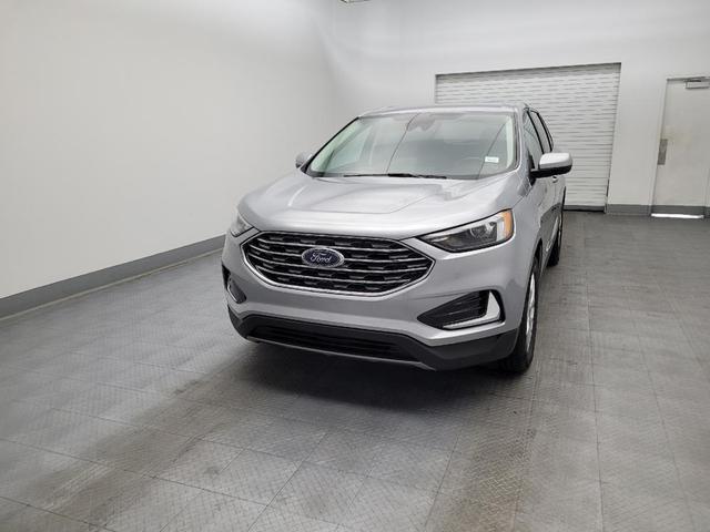 Photo of 2022 Iconic Silver Metallic Ford Edge