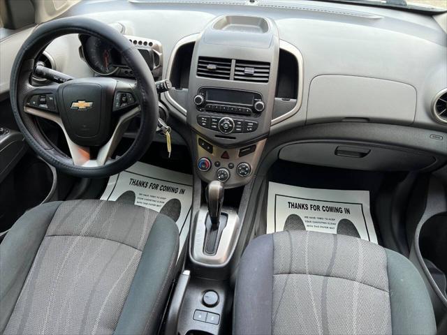 Photo of 2012 Silver Ice Metallic Chevrolet Sonic