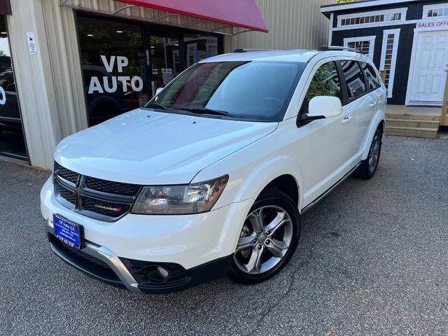 Photo of 2017 White Dodge Journey
