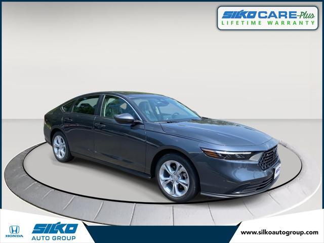 Photo of 2025 Meteorite Gray Metallic Honda Accord