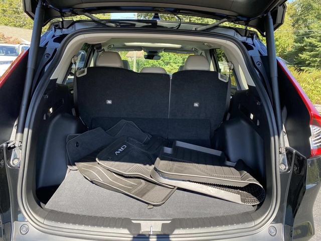 Photo of 2024 Crystal Black Pearl Honda CR-V