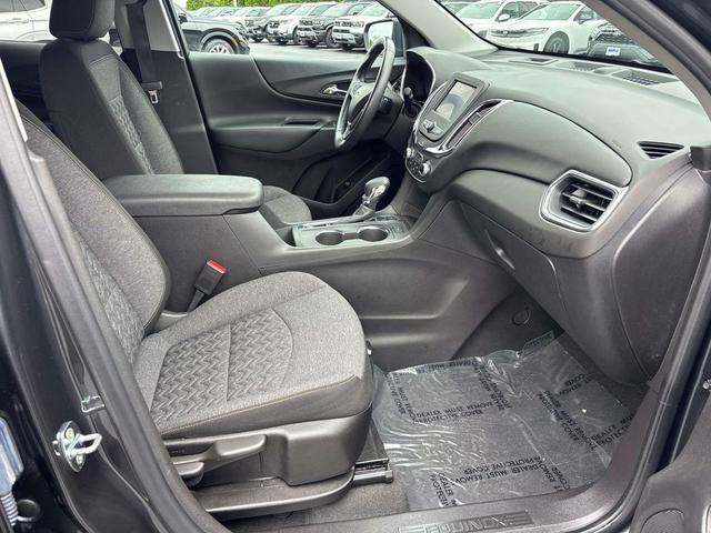 Photo of 2022 Iron Gray Metallic Chevrolet Equinox