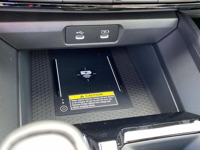 Photo of 2025 Platinum White Pearl Honda Accord Hybrid