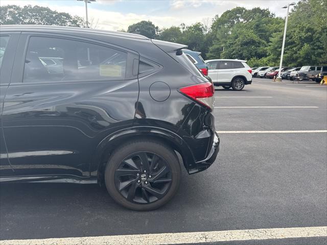 Photo of 2022 Crystal Black Pearl Honda HR-V