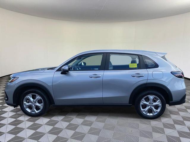 Photo of 2023 Lunar Silver Metallic Honda HR-V